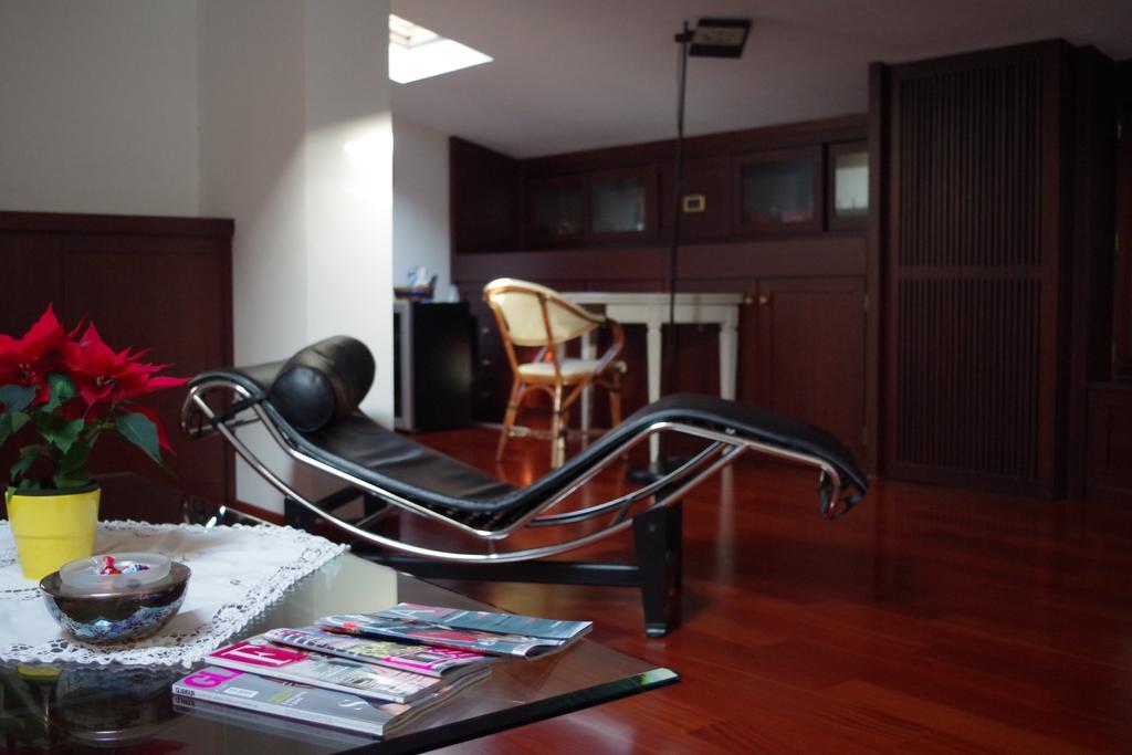 アッサーゴ B ＆ B インデペンデンテ Bed & Breakfast エクステリア 写真